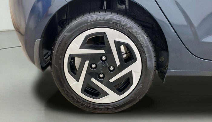 2023 Hyundai GRAND I10 NIOS SPORTZ AMT 1.2 KAPPA VTVT, Petrol, Automatic, 5,212 km, Right Rear Wheel