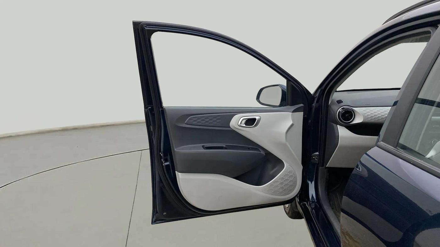 2023 Hyundai GRAND I10 NIOS SPORTZ AMT 1.2 KAPPA VTVT, Petrol, Automatic, 5,212 km, LHS Front Door
