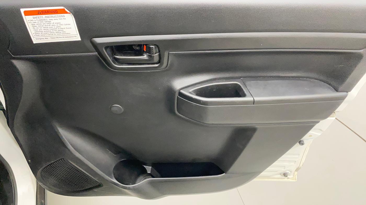 2021 Maruti S PRESSO LXI CNG, CNG, Manual, 17,993 km, Driver Side Door Panels Control