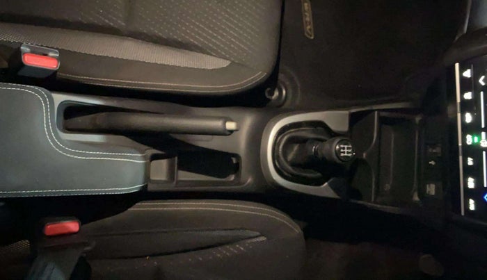 2018 Honda WR-V 1.2L I-VTEC VX MT, Petrol, Manual, 42,217 km, Gear Lever