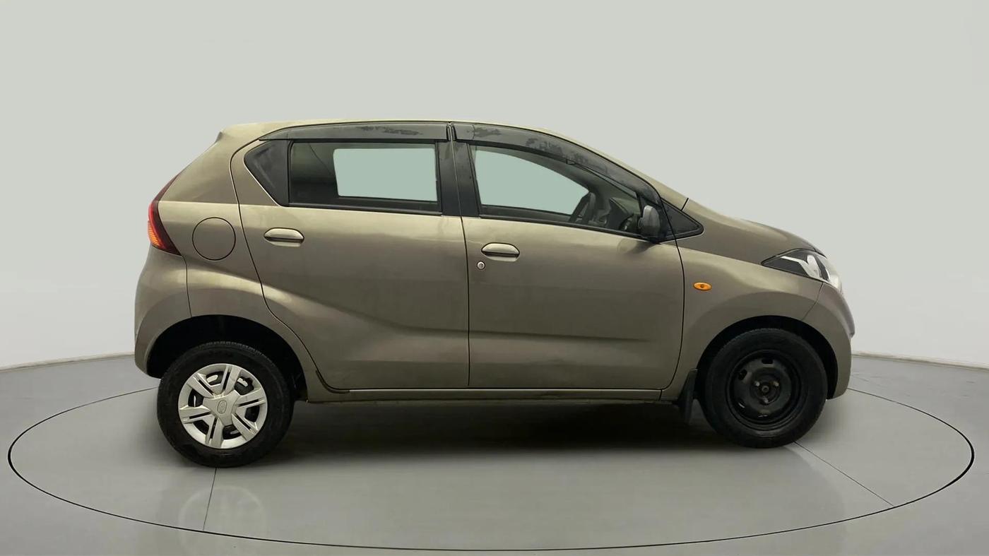 2016 Datsun Redi Go T (O), Petrol, Manual, 77,864 km, Right Side View
