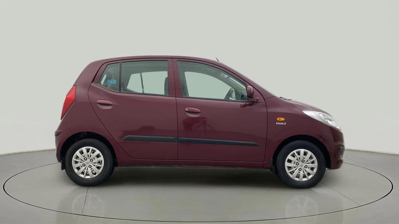 2016 Hyundai i10 MAGNA 1.1, Petrol, Manual, 22,376 km, Right Side View