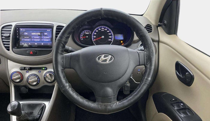 2016 Hyundai i10 MAGNA 1.1, Petrol, Manual, 22,376 km, Steering Wheel Close Up