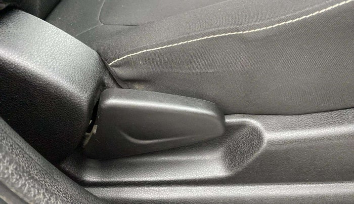 2020 Renault Kwid RXL 1.0, Petrol, Manual, 4,730 km, Driver Side Adjustment Panel