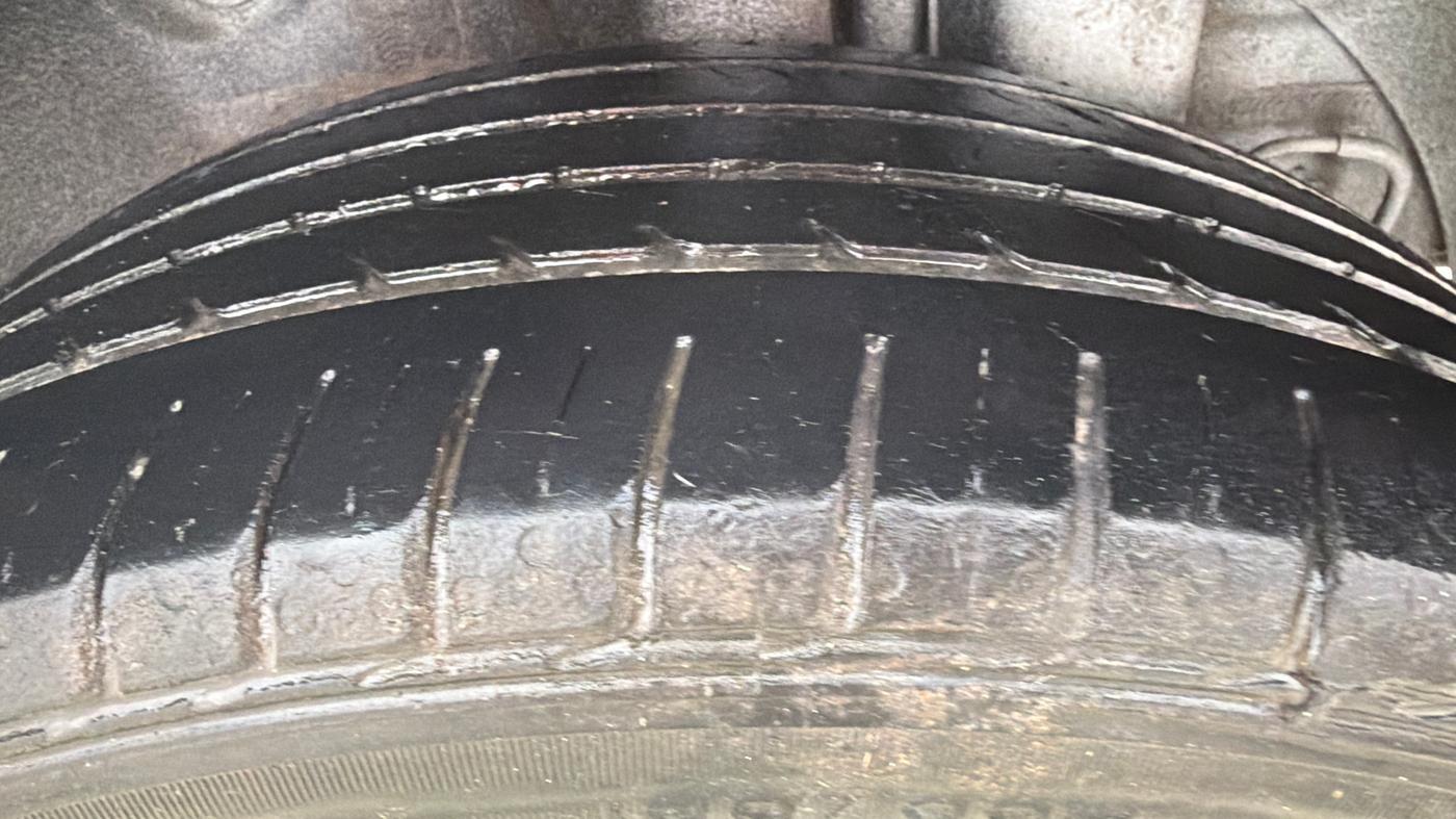 2016 Hyundai Elite i20 MAGNA 1.2, Petrol, Manual, 92,076 km, Left Rear Tyre Tread