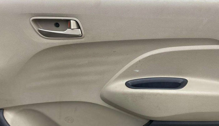 2019 Hyundai NEW SANTRO SPORTZ MT, Petrol, Manual, 89,896 km, Driver Side Door Panels Control