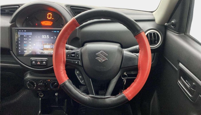 2020 Maruti S PRESSO VXI PLUS AMT, Petrol, Automatic, 30,657 km, Steering Wheel Close Up