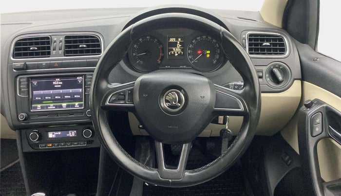 2018 Skoda Rapid AMBITION 1.6 MPI AT, Petrol, Automatic, 75,115 km, Steering Wheel Close Up