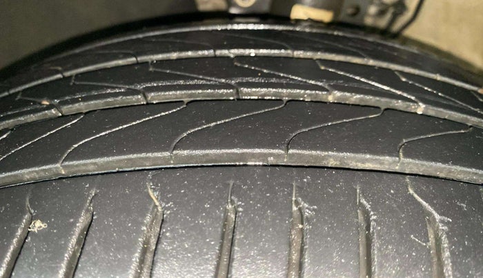 2018 Skoda Rapid AMBITION 1.6 MPI AT, Petrol, Automatic, 75,115 km, Left Front Tyre Tread