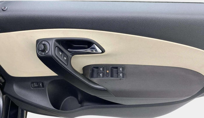 2018 Skoda Rapid AMBITION 1.6 MPI AT, Petrol, Automatic, 75,115 km, Driver Side Door Panels Control