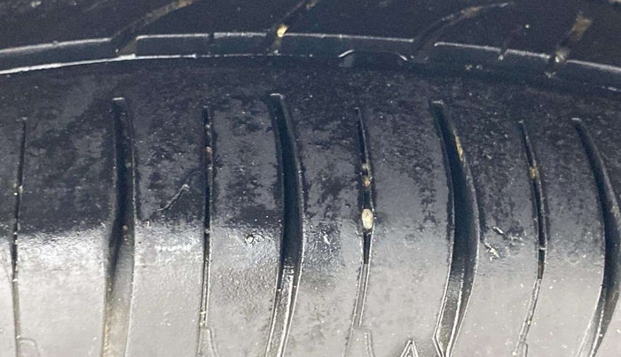 2015 Honda Amaze 1.2L I-VTEC VX, Petrol, Manual, 69,048 km, Left Rear Tyre Tread