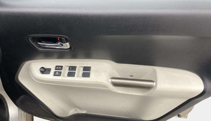 2017 Maruti IGNIS DELTA 1.2 AMT, Petrol, Automatic, 57,367 km, Driver Side Door Panels Control