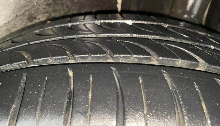 2017 Maruti IGNIS DELTA 1.2 AMT, Petrol, Automatic, 57,367 km, Left Rear Tyre Tread