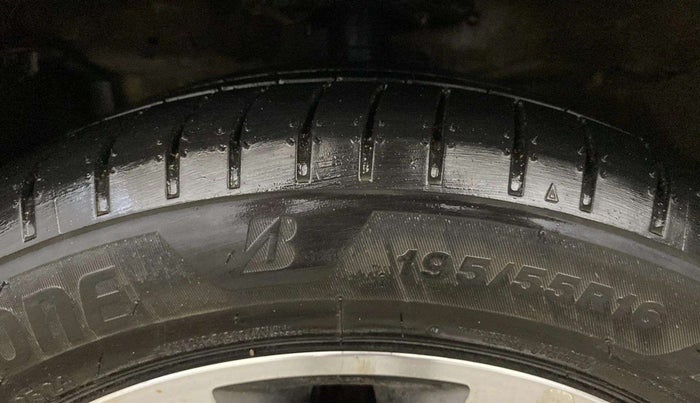 2018 Maruti Ciaz ALPHA 1.5 SHVS PETROL, Petrol, Manual, 41,307 km, Left Front Tyre Tread