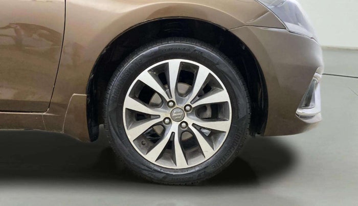 2018 Maruti Ciaz ALPHA 1.5 SHVS PETROL, Petrol, Manual, 41,307 km, Right Front Wheel