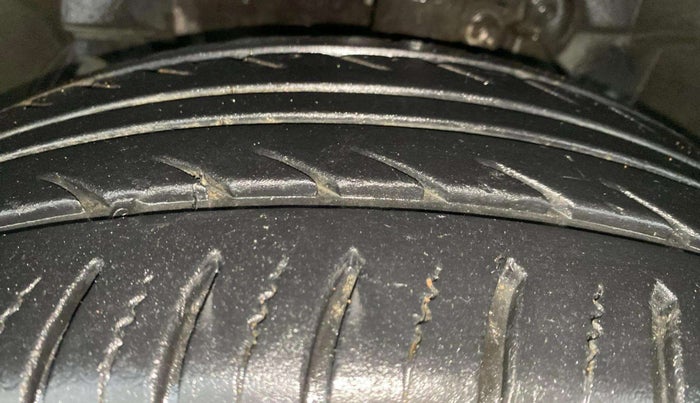 2021 Ford Ecosport TITANIUM 1.5L PETROL, Petrol, Manual, 23,353 km, Left Front Tyre Tread