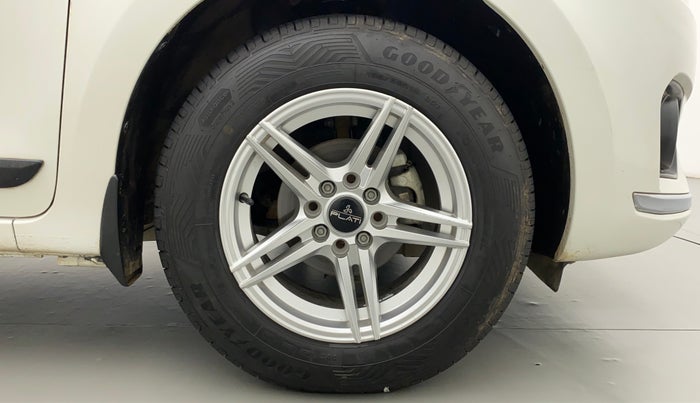 2020 Maruti Dzire VXI AMT, Petrol, Automatic, 70,510 km, Right Front Wheel