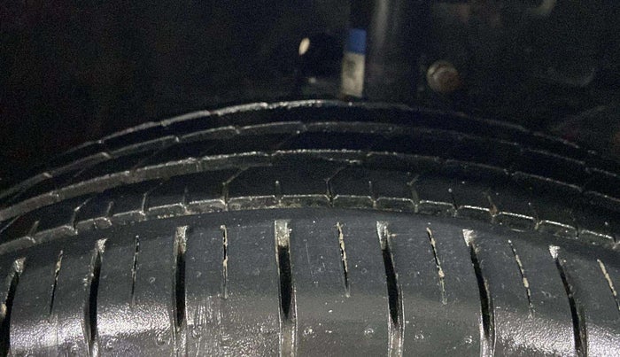 2023 Maruti Baleno ZETA 1.2 AGS, Petrol, Automatic, 2,217 km, Right Front Tyre Tread