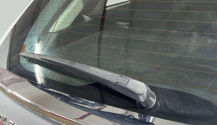 2023 Maruti Baleno ZETA 1.2 AGS, Petrol, Automatic, 2,217 km, Rear Wiper