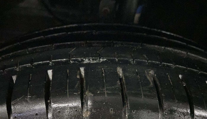 2023 Maruti Baleno ZETA 1.2 AGS, Petrol, Automatic, 2,217 km, Left Front Tyre Tread