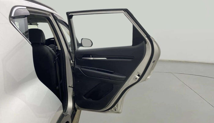 2023 KIA SONET HTK PLUS 1.0 IMT, Petrol, Manual, 4,474 km, RHS Rear Door