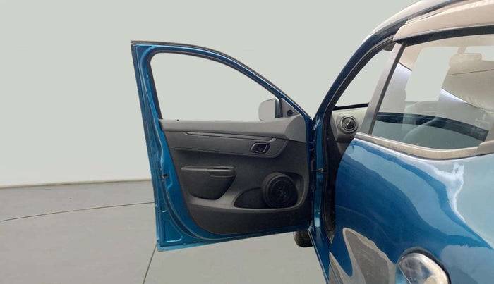 2021 Renault Kwid RXT 1.0 (O), Petrol, Manual, 17,622 km, LHS Front Door