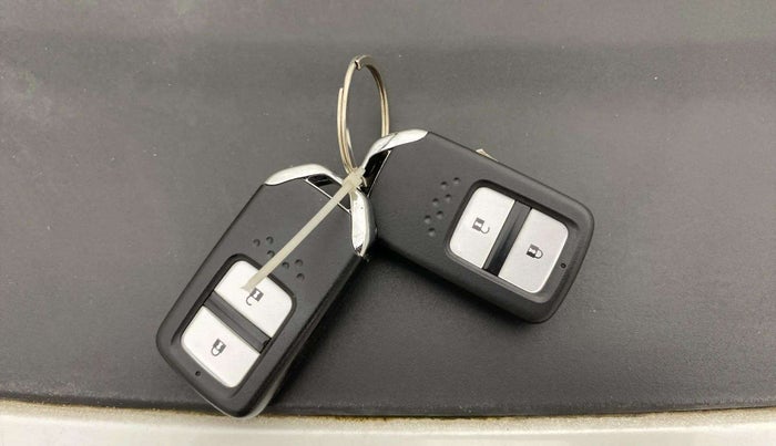 2022 Honda Jazz 1.2L I-VTEC ZX CVT, Petrol, Automatic, 5,035 km, Key Close Up