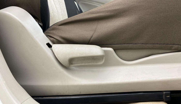 2019 Maruti Celerio VXI, Petrol, Manual, 55,634 km, Driver Side Adjustment Panel