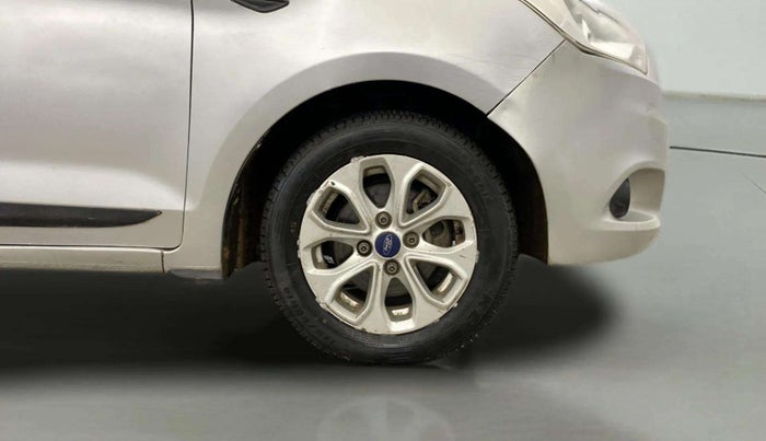 2017 Ford Figo Aspire TITANIUM 1.2 PETROL, CNG, Manual, 74,826 km, Right Front Wheel