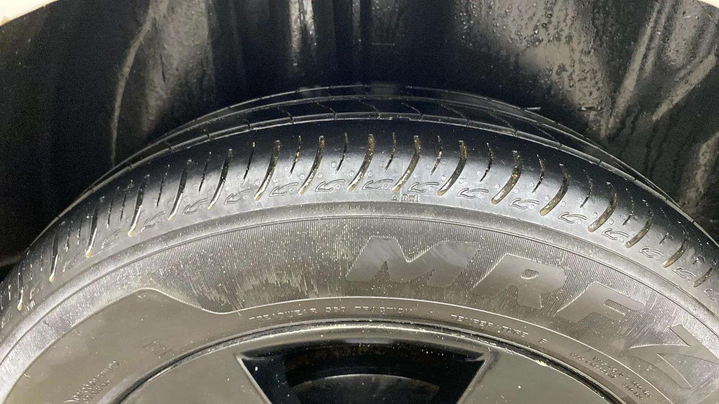 2021 Skoda Rapid AMBITION AT TSI, Petrol, Automatic, 62,194 km, Right Rear Tyre Tread
