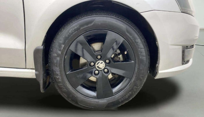 2021 Skoda Rapid AMBITION AT TSI, Petrol, Automatic, 61,559 km, Right Front Wheel
