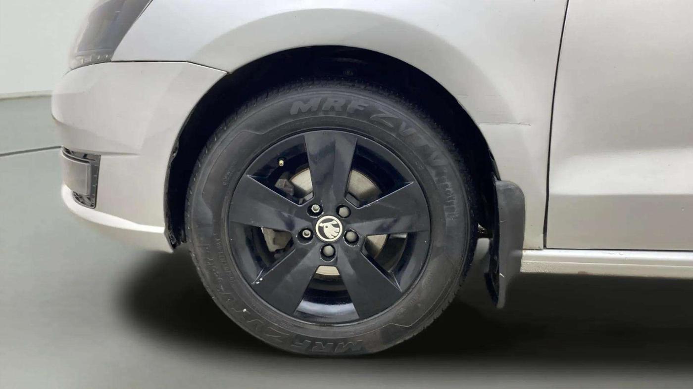 2021 Skoda Rapid AMBITION AT TSI, Petrol, Automatic, 62,194 km, Left Front Wheel
