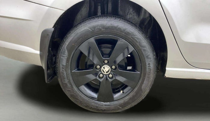 2021 Skoda Rapid AMBITION AT TSI, Petrol, Automatic, 61,559 km, Right Rear Wheel