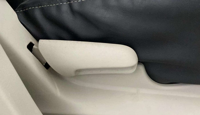 2019 Maruti Celerio VXI CNG, CNG, Manual, 61,810 km, Driver Side Adjustment Panel