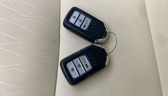 2022 Honda City 1.5L I-VTEC VX, Petrol, Manual, 33,591 km, Key Close Up