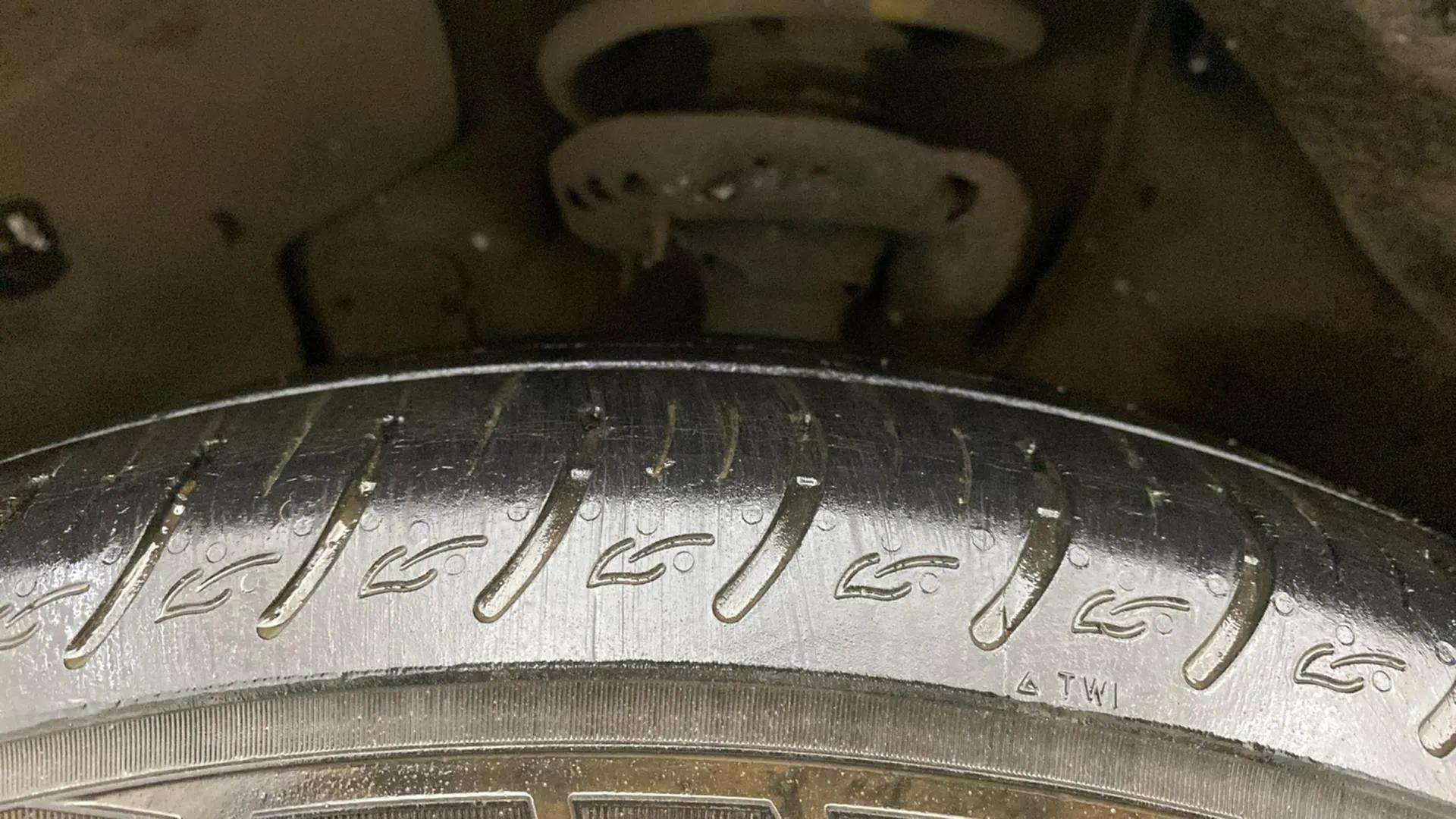 LHS-Front-Tyre-Tread-20