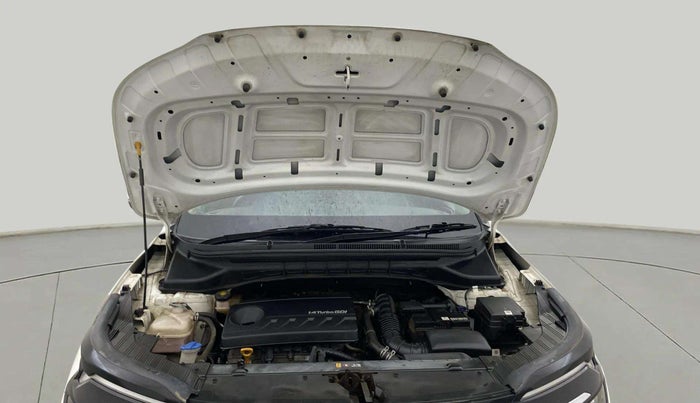 2022 KIA CARENS PRESTIGE PLUS 1.4 PETROL 7 STR, Petrol, Manual, 20,650 km, Open Bonet