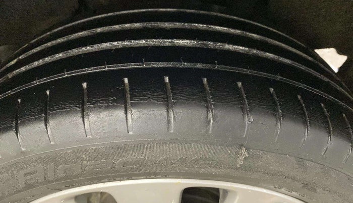 2017 Maruti Baleno ALPHA PETROL 1.2, Petrol, Manual, 52,158 km, Right Rear Tyre Tread