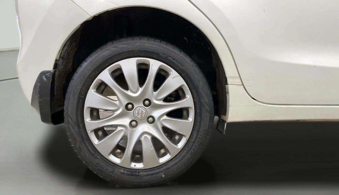 2017 Maruti Baleno ALPHA PETROL 1.2, Petrol, Manual, 52,158 km, Right Rear Wheel