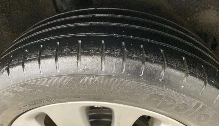 2017 Maruti Baleno ALPHA PETROL 1.2, Petrol, Manual, 52,158 km, Left Front Tyre Tread