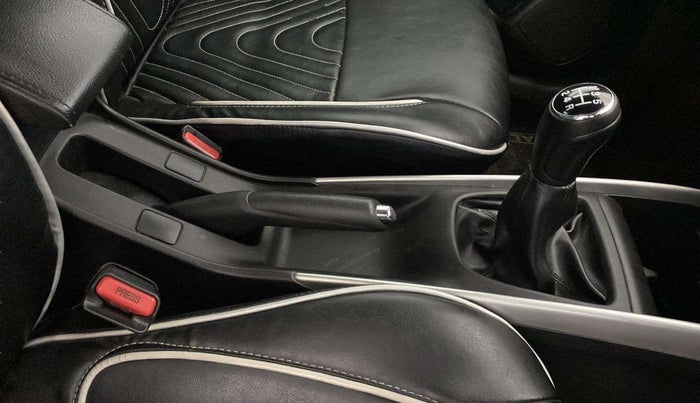 2017 Maruti Baleno ALPHA PETROL 1.2, Petrol, Manual, 52,158 km, Gear Lever