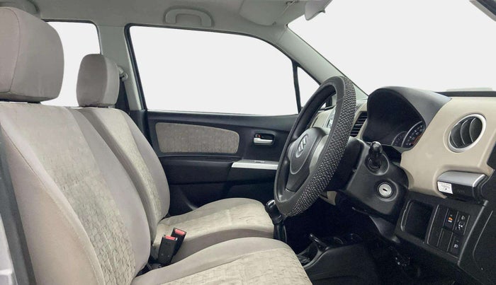 2014 Maruti Wagon R 1.0 VXI, Petrol, Manual, 31,981 km, Right Side Front Door Cabin