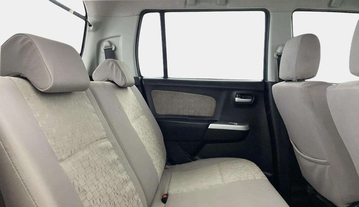 2014 Maruti Wagon R 1.0 VXI, Petrol, Manual, 31,981 km, Right Side Rear Door Cabin