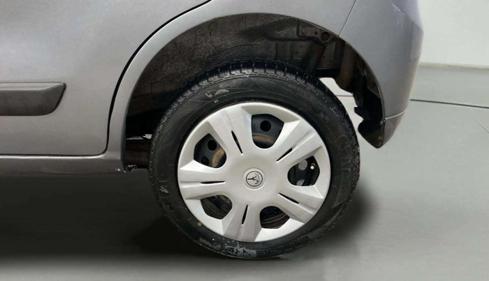 2014 Maruti Wagon R 1.0 VXI, Petrol, Manual, 31,981 km, Left Rear Wheel
