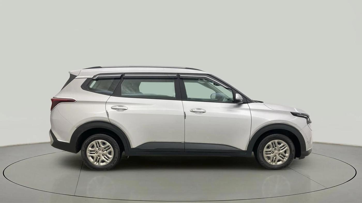 2024 KIA CARENS Prestige 1.5 Petrol 7 STR, Petrol, Manual, 23,978 km, Right Side View