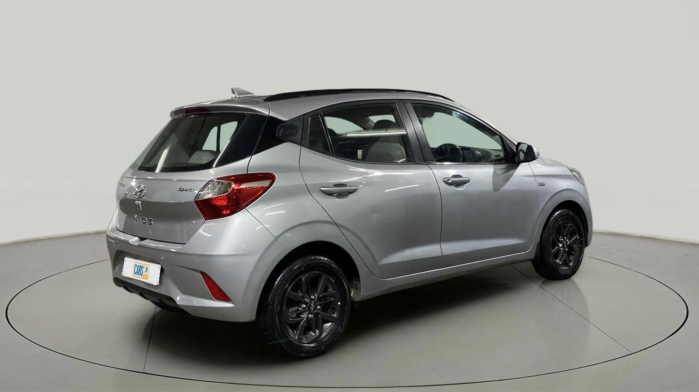 2020 Hyundai GRAND I10 NIOS SPORTZ AMT 1.2 KAPPA VTVT, Petrol, Automatic, 46,832 km, Right Back Diagonal