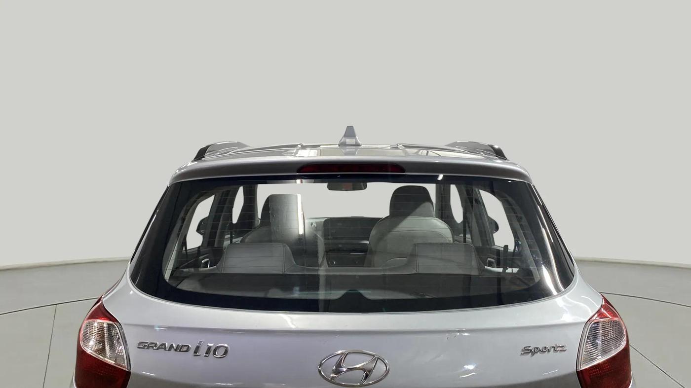 2020 Hyundai GRAND I10 NIOS SPORTZ AMT 1.2 KAPPA VTVT, Petrol, Automatic, 46,832 km, Rear Windshield