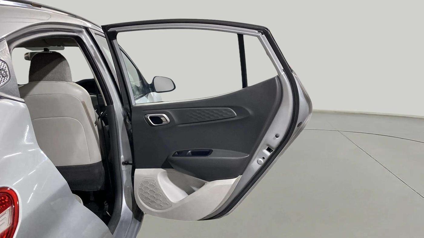 2020 Hyundai GRAND I10 NIOS SPORTZ AMT 1.2 KAPPA VTVT, Petrol, Automatic, 46,832 km, RHS Rear Door