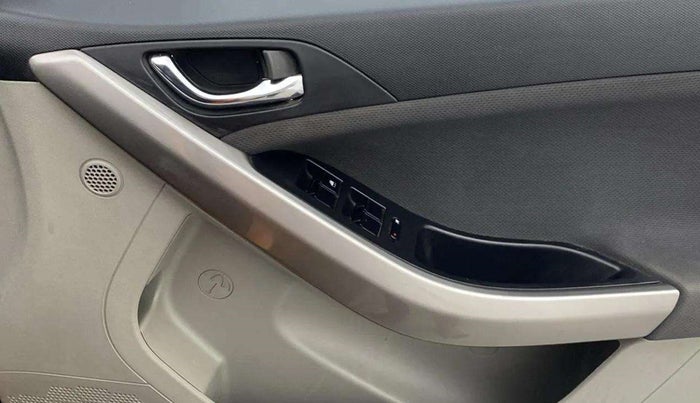 2019 Tata NEXON XZA PLUS PETROL, Petrol, Automatic, 58,673 km, Driver Side Door Panels Control