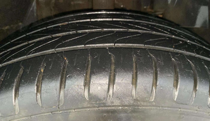 2019 Tata NEXON XZA PLUS PETROL, Petrol, Automatic, 58,673 km, Right Front Tyre Tread
